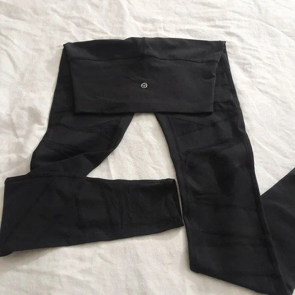 Lululemon Athletica Jet Black Yoga Pants - Picture 1 of 8
